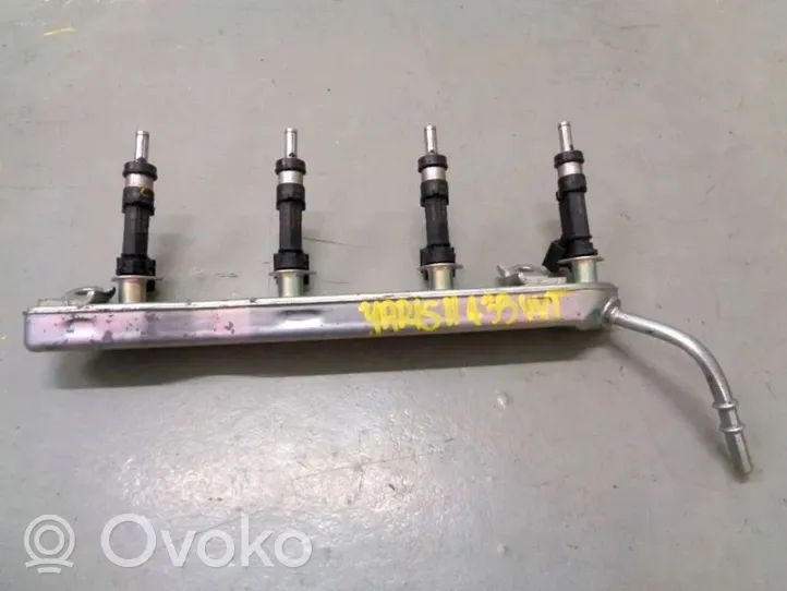 Toyota Yaris Tuyau d'alimentation d'injecteur de carburant 