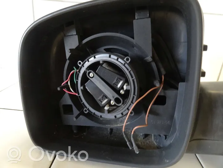 Volkswagen Caddy Etuoven sähköinen sivupeili 