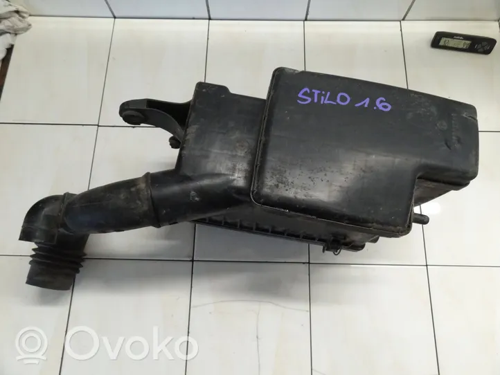 Fiat Stilo Boîtier de filtre à air 46795122