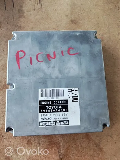 Toyota Picnic Calculateur moteur ECU 8966144080