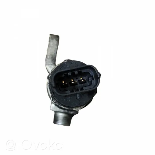 Iveco Daily 4th gen Listwa wtryskowa 0445224065