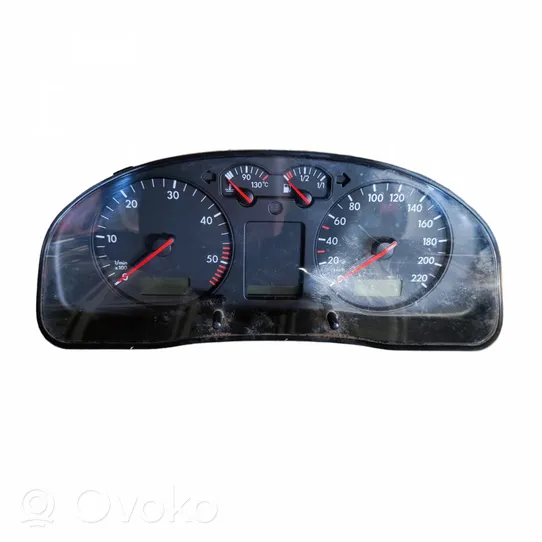 Volkswagen PASSAT B5 Speedometer (instrument cluster) 3B0919861K