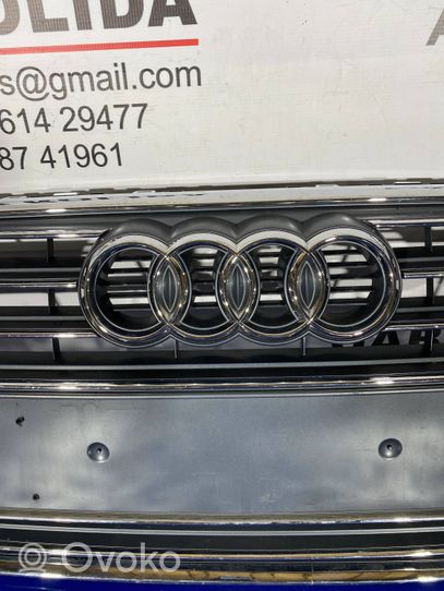 Audi A4 S4 B9 Augšējais režģis 8W0853651AB