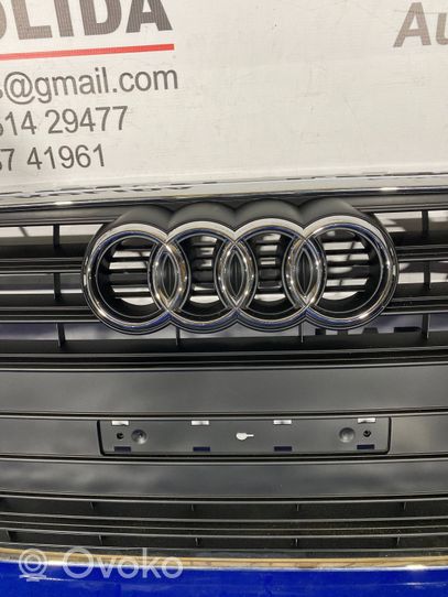 Audi A4 S4 B9 Augšējais režģis 8W0853651D