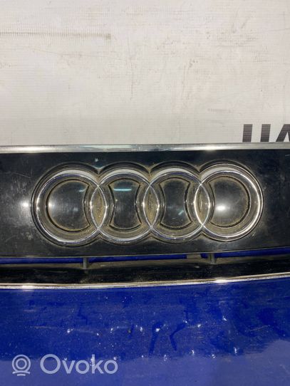 Audi A2 Grille calandre supérieure de pare-chocs avant 8Z0853321