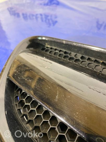 Opel Vectra C Front bumper upper radiator grill 13123491