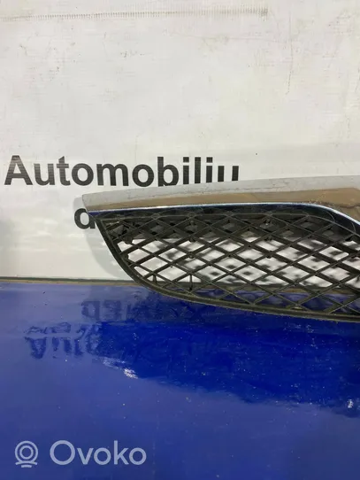 Mazda 626 Grille de calandre avant GE4V50719