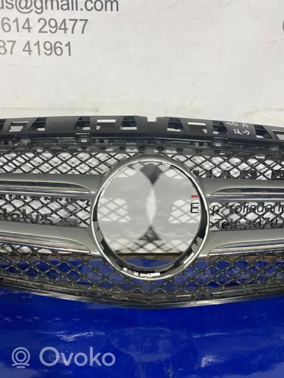 Mercedes-Benz A W176 Maskownica / Grill / Atrapa górna chłodnicy A1768880260