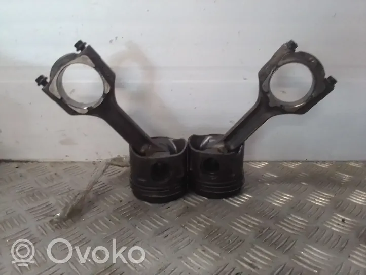 Opel Insignia A Piston 