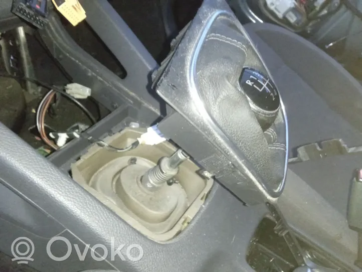 Volkswagen Golf SportWagen Drążek zmiany biegów 1K0711050A