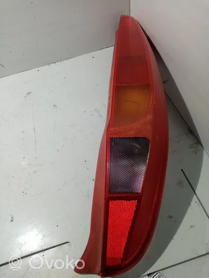 Fiat Punto Evo Lampa tylna 465237710