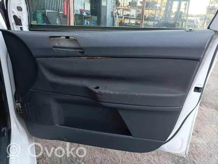 Volkswagen Polo Etuoven verhoilu 