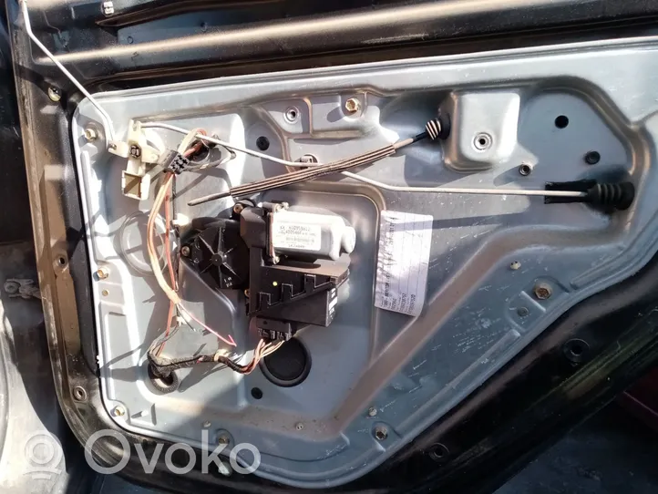 Skoda Fabia Mk1 (6Y) Takaoven ikkunan nostin moottorilla 6Y0839752