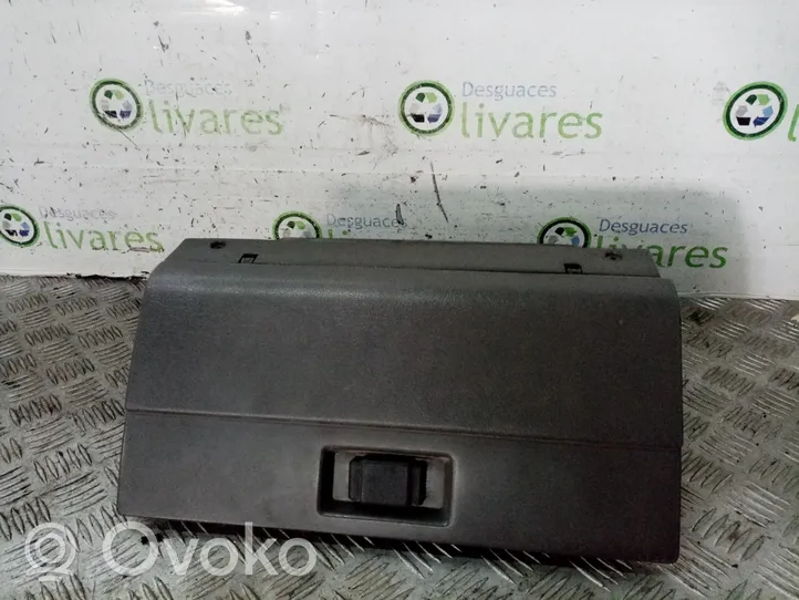 Opel Corsa A Glove box 