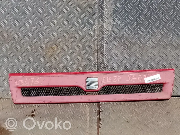 Seat Ibiza I (021A) Grille de calandre avant 