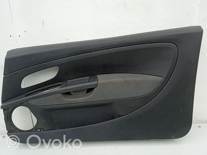 Fiat Grande Punto Rivestimento del pannello della portiera anteriore 735415180