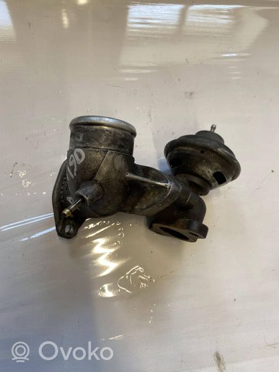 Audi 80 90 S2 B4 Valvola EGR 028129637E