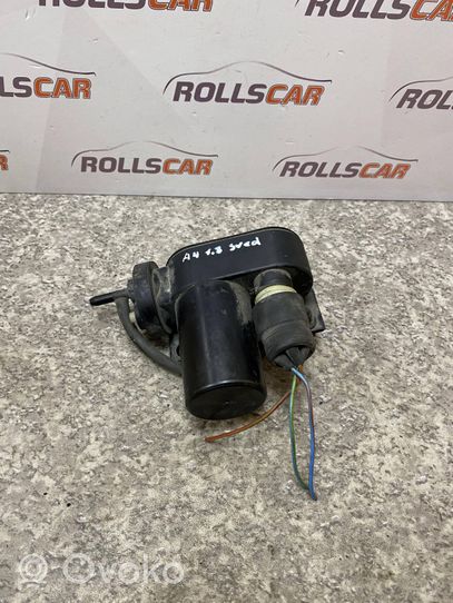 Audi A4 S4 B5 8D Centralina/modulo regolatore della velocità 811907325