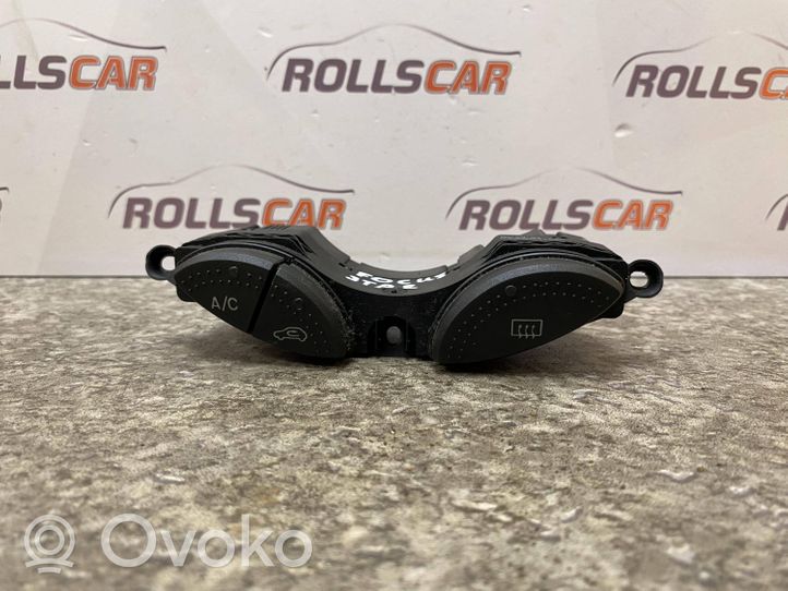 Ford Focus Interruttore dell’aria condizionata (A/C) YS4T19A945BA