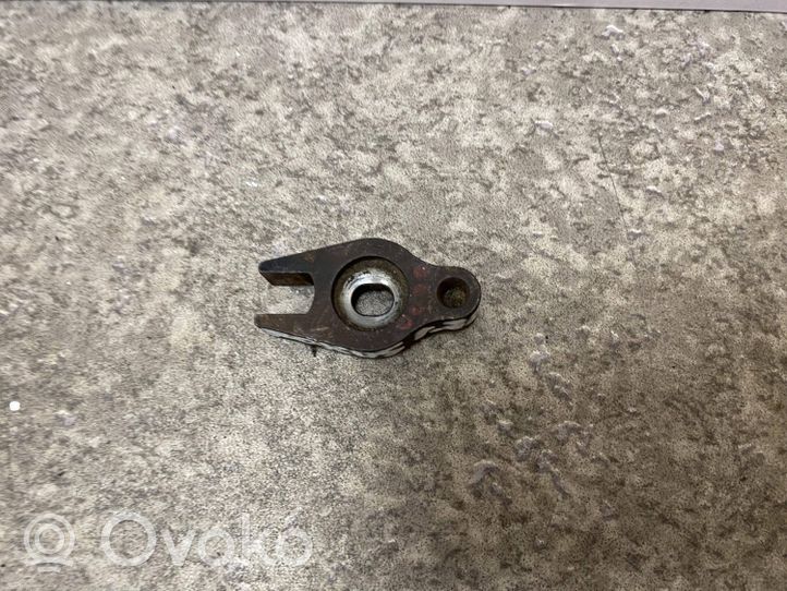 Ford Focus Fuel Injector clamp holder 