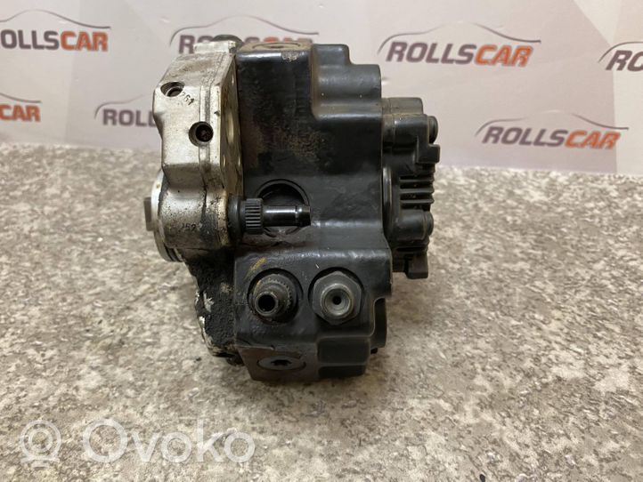 Volvo V70 Polttoaineen ruiskutuksen suurpainepumppu 0445010043