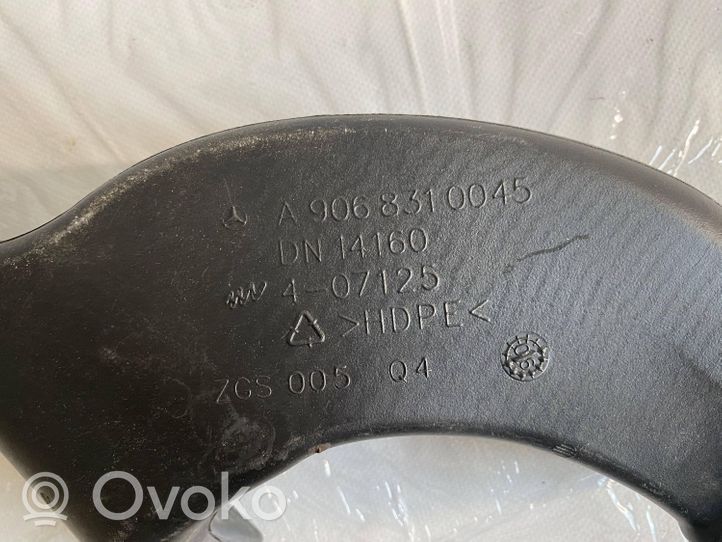 Mercedes-Benz Sprinter W906 Parte del condotto di aspirazione dell'aria A9068310045