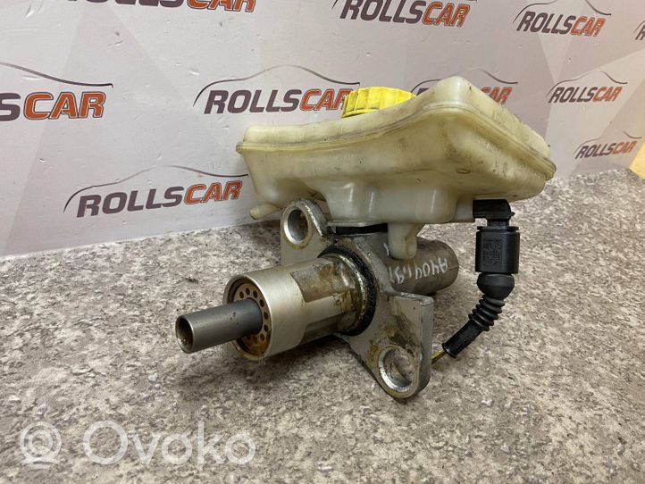 Audi A4 S4 B6 8E 8H Główny cylinder hamulca 8E0611301E