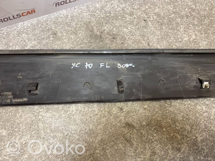 Volvo XC70 Front door trim (molding) 8620140