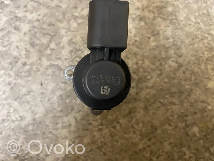 Audi A4 S4 B7 8E 8H Fuel pressure regulator 0928400676