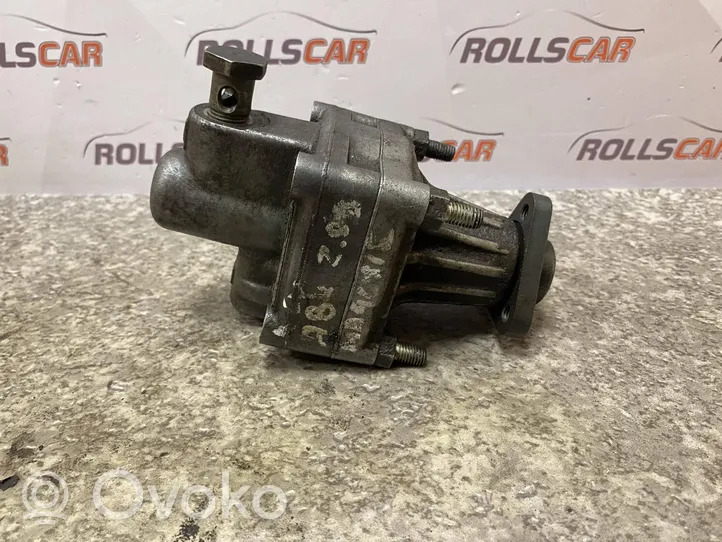 Audi 80 90 S2 B4 Vairo stiprintuvo siurblys 7681955186