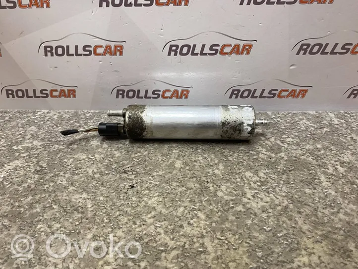 BMW X5 E53 Pompe d'injection de carburant à haute pression 16147165590