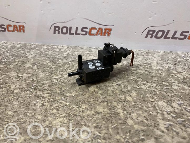 72234100 BMW X5 E53 Turbo solenoid valve, 5.00 € RRR