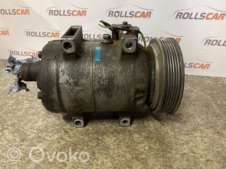 Audi A6 S6 C4 4A Ilmastointilaitteen kompressorin pumppu (A/C) 4A0260805AH