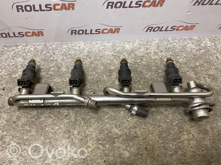 Audi A4 S4 B5 8D Set di iniettori 0280150444