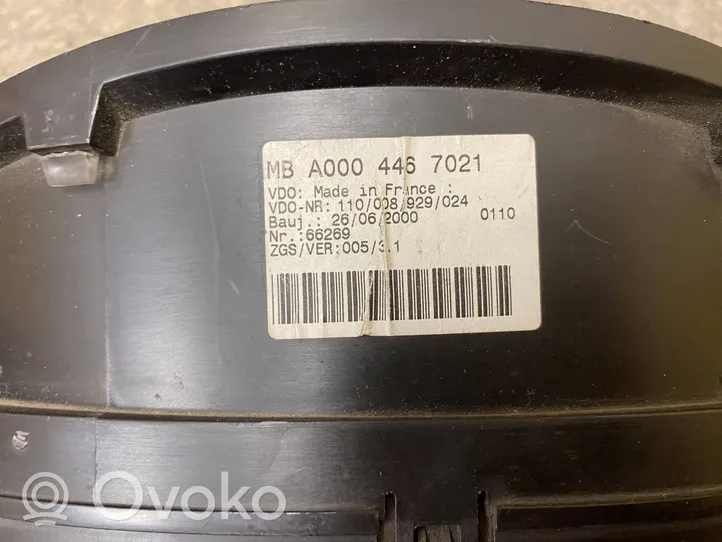 Mercedes-Benz Sprinter W901 W902 W903 W904 Tachimetro (quadro strumenti) A0004467021