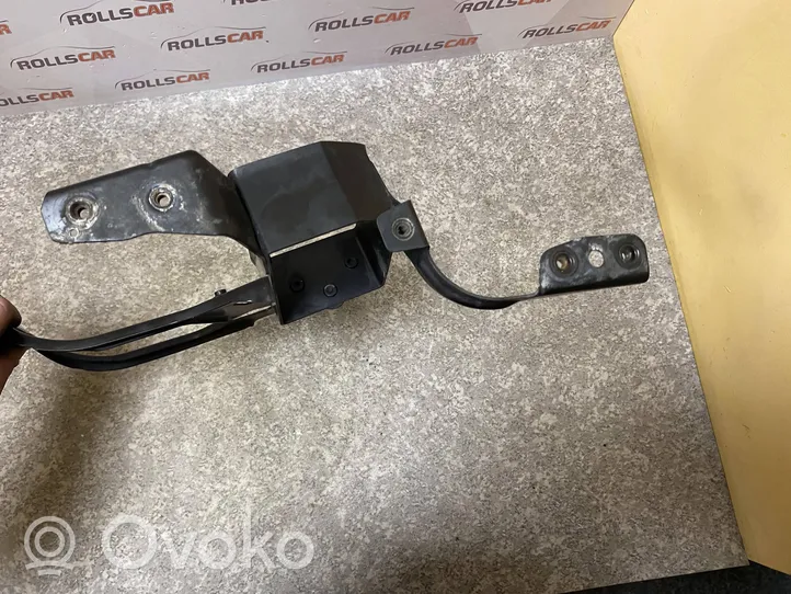 BMW 5 E60 E61 Radiatoru paneļa sānu daļa (televizors) 5164716348405