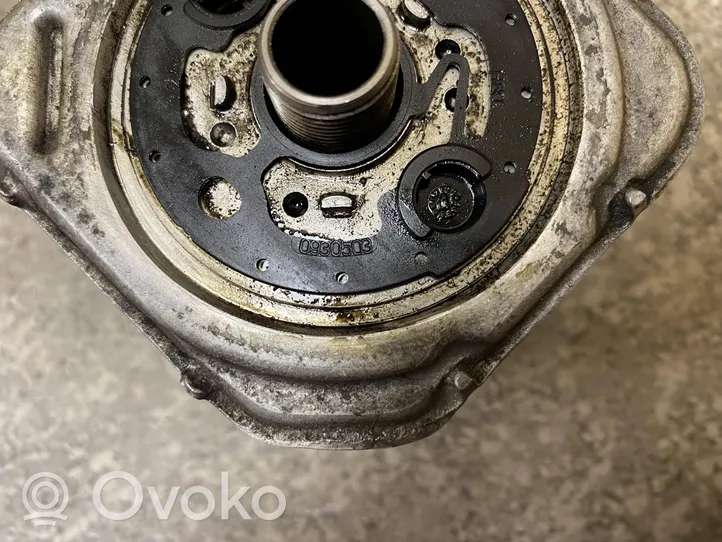 Audi A6 S6 C5 4B Halterung Ölfilter / Ölkühler 059117063