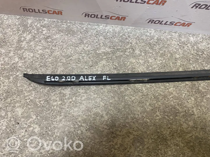 BMW 5 E60 E61 Garniture de pare-brise 7045447