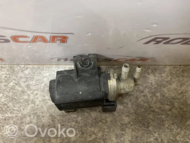 Audi A4 S4 B6 8E 8H Zawór podciśnienia / Elektrozawór turbiny 8E0906627