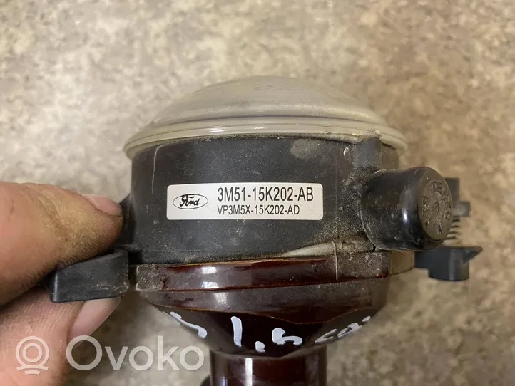 Ford Focus Światło przeciwmgłowe przednie 3M5115K202AB