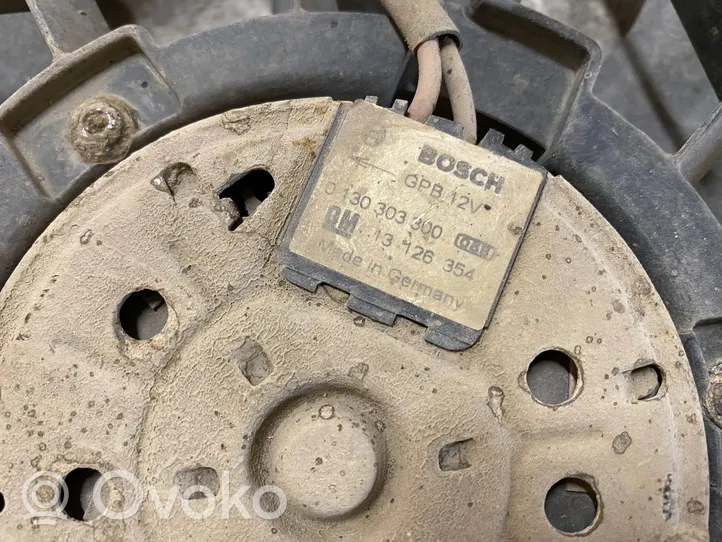 Opel Astra H Elektryczny wentylator chłodnicy 0130303300