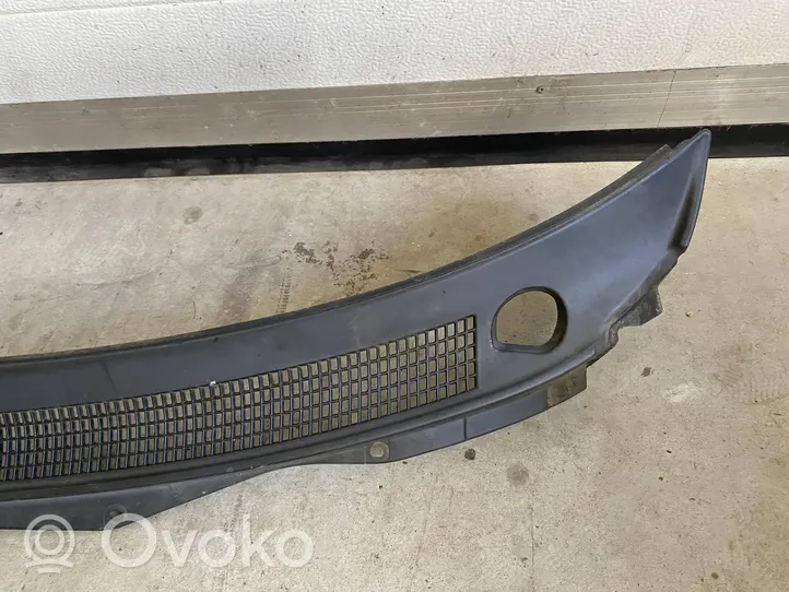 Mitsubishi L200 Rivestimento del tergicristallo MR109226