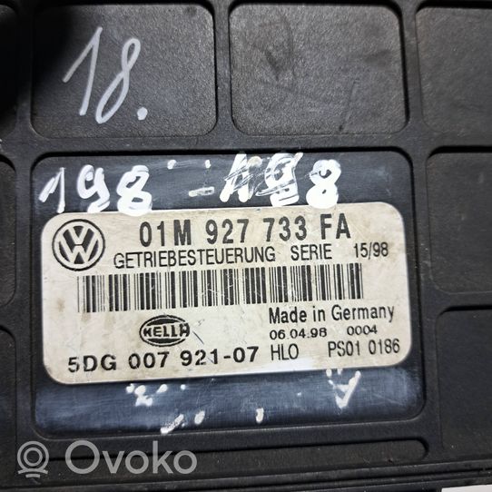 Volkswagen Bora Module de contrôle de boîte de vitesses ECU 01M927733FA