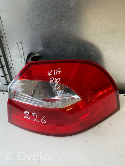 KIA Rio Lampa tylna 924021W2