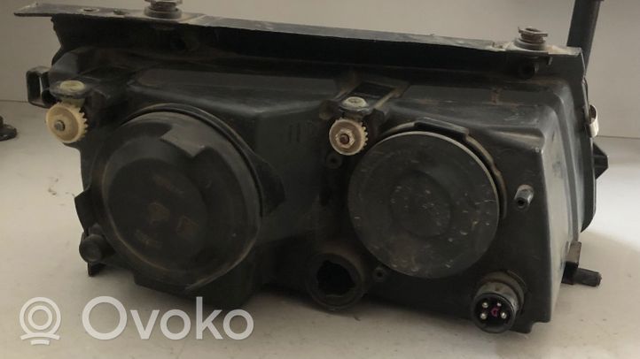 Volkswagen PASSAT B5 Lampa przednia 14869100