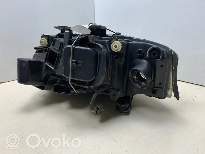 Audi A6 S6 C5 4B Phare frontale 279402