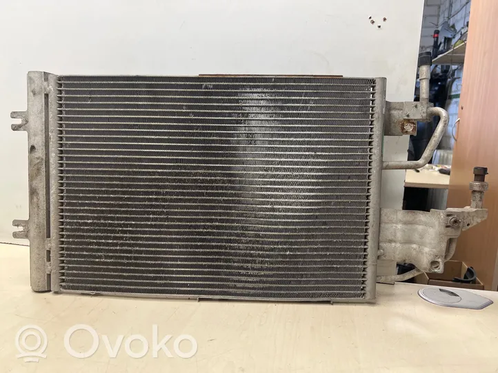 Opel Zafira B Radiateur condenseur de climatisation 120318175