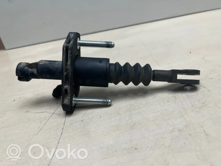 Opel Zafira A Główny cylinder sprzęgła 90581565