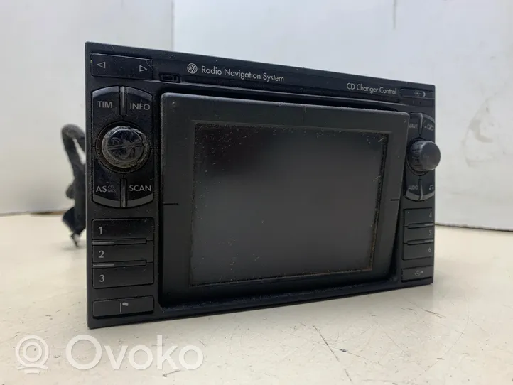 Volkswagen PASSAT B5 Panel / Radioodtwarzacz CD/DVD/GPS 3B0035191A