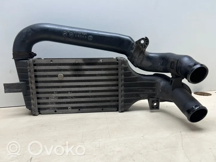 Opel Zafira A Intercooler radiator 24436438